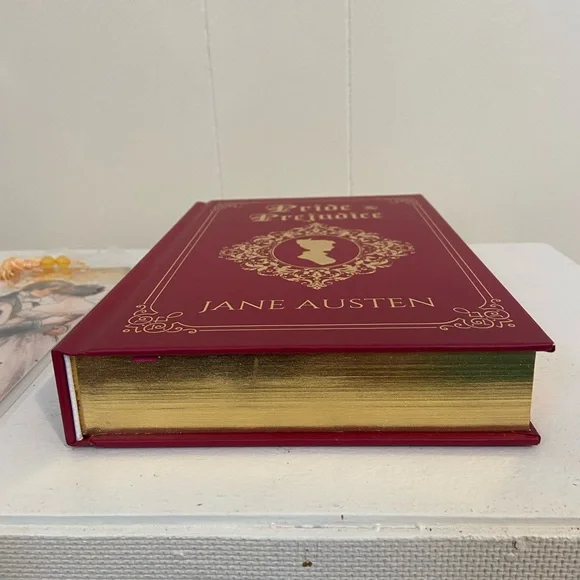 Pride & Prejudice Book Set - Picture 3 of 6